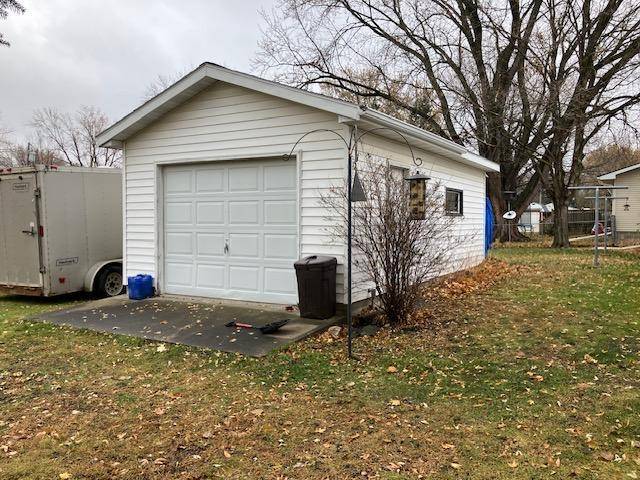 Owatonna, MN 55060,706 NE 14th ST