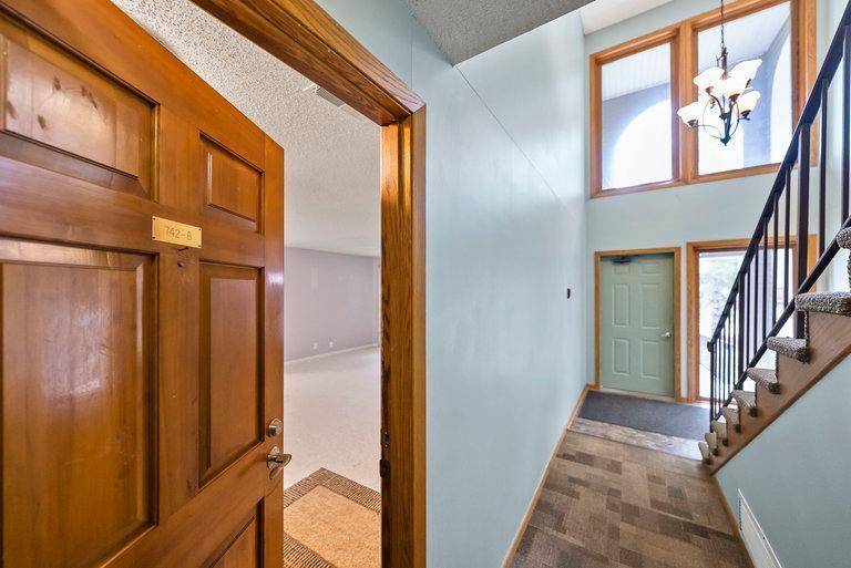 Shoreview, MN 55126,742 County Road F W #1002