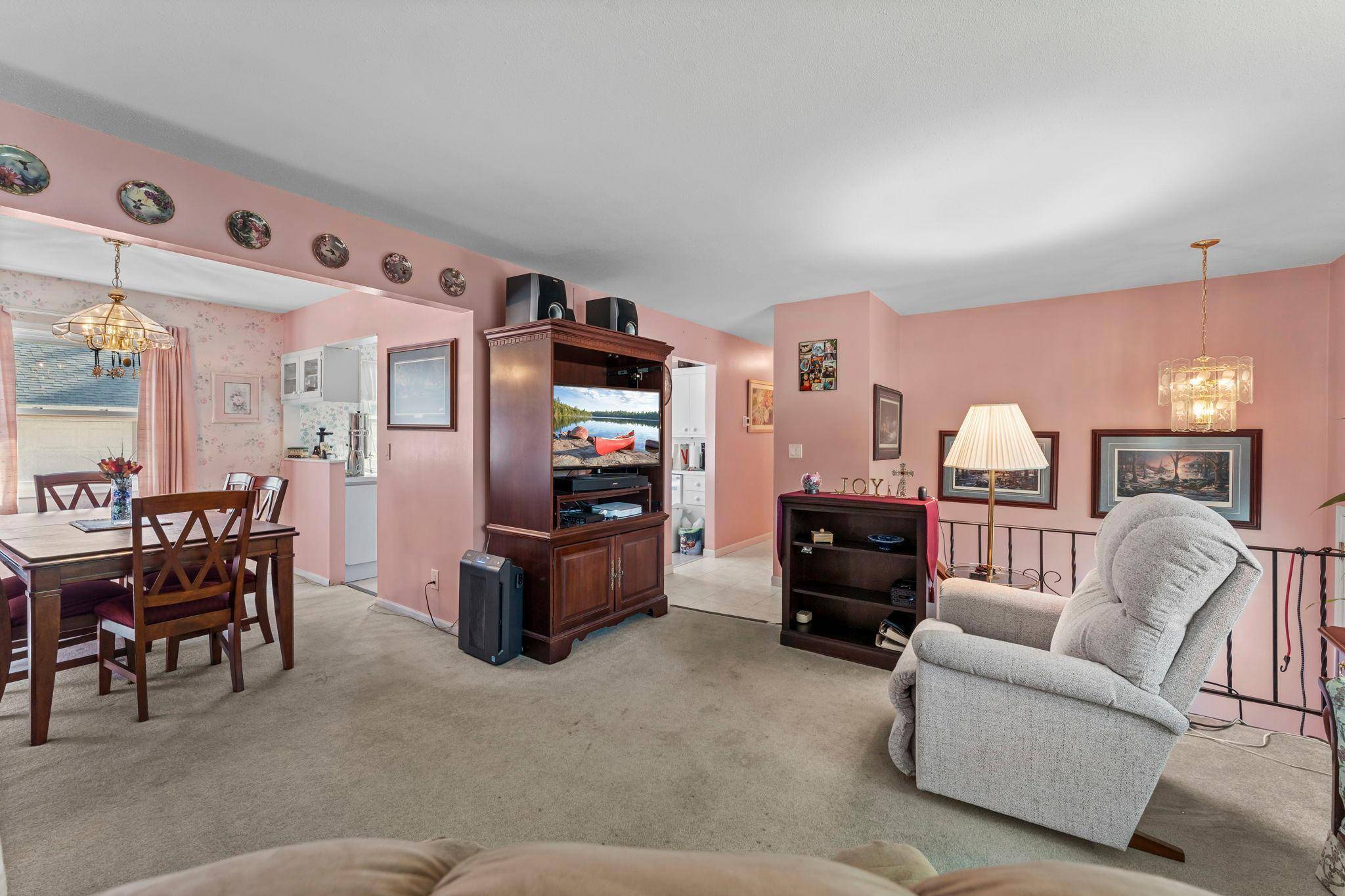 White Bear Lake, MN 55110,2254 Orchard LN