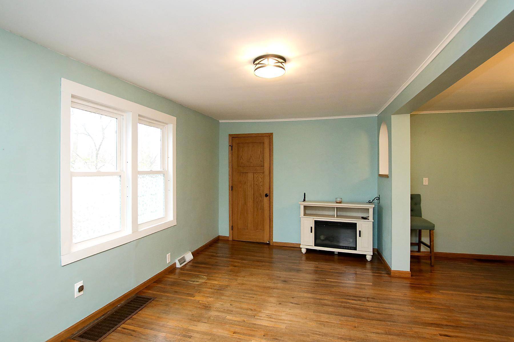 Litchfield, MN 55355,528 S Holcombe AVE