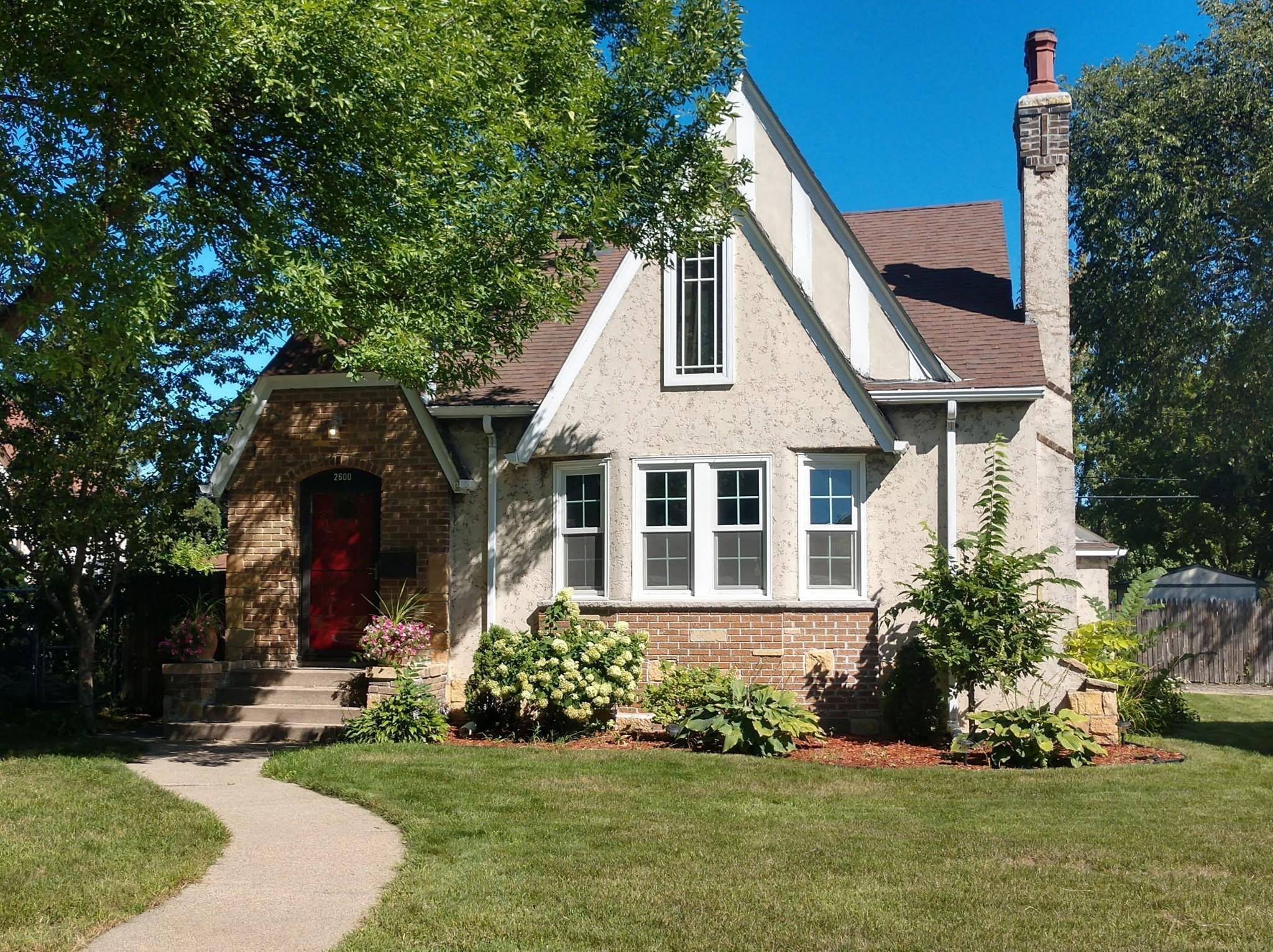 Minneapolis, MN 55412,2600 Victory Memorial DR