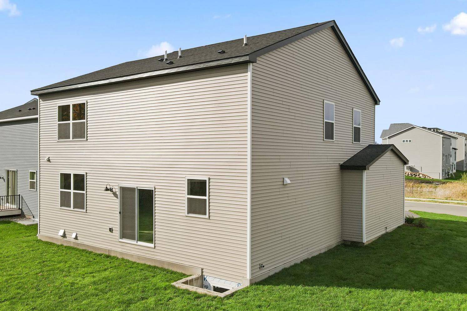 Waconia, MN 55387,1801 Charleston LN