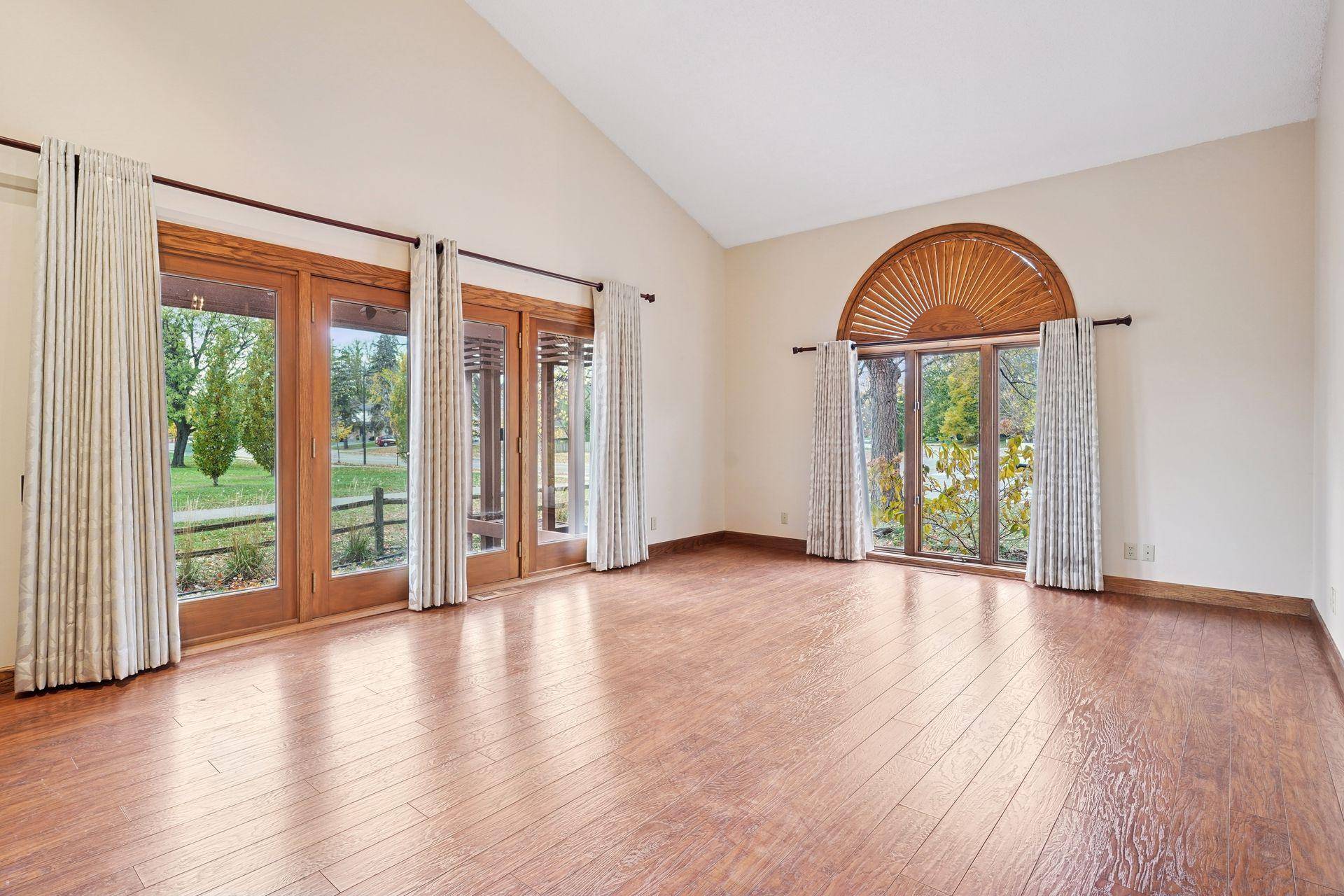 Saint Louis Park, MN 55426,1845 Texas AVE S