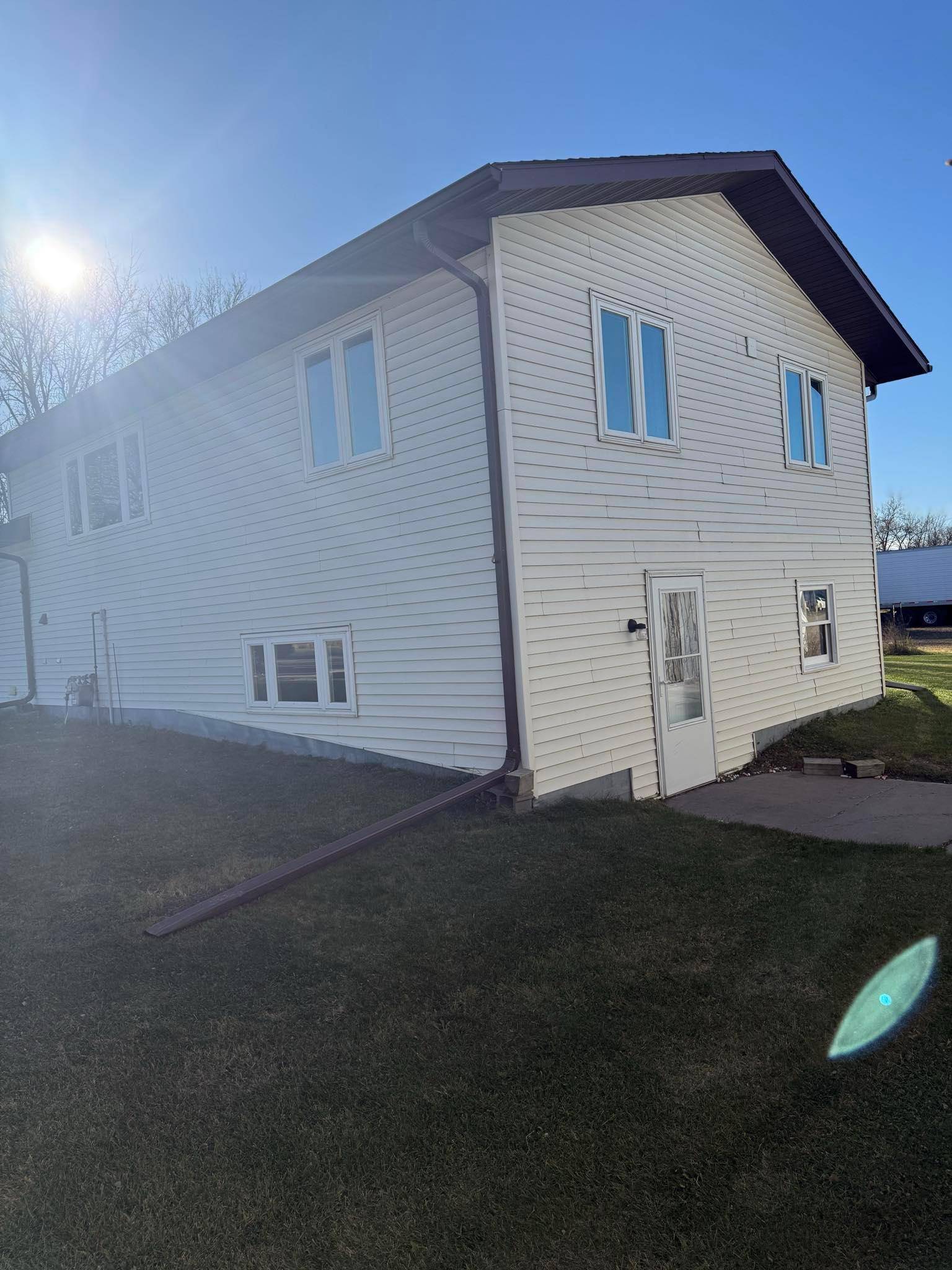 Audubon, MN 56511,928 3rd ST