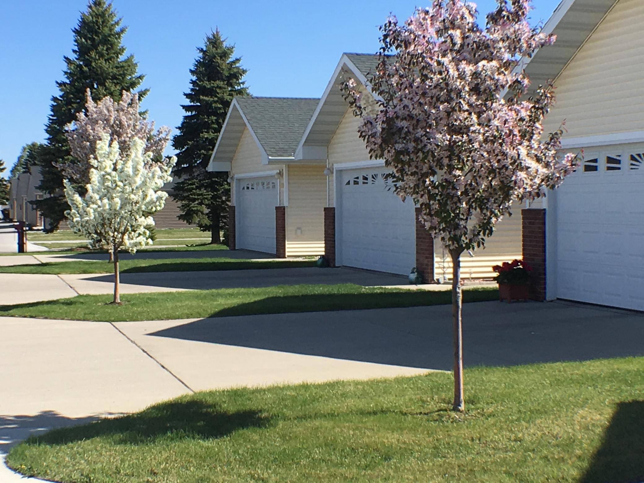 Moorhead, MN 56560,1453 Belsly BLVD