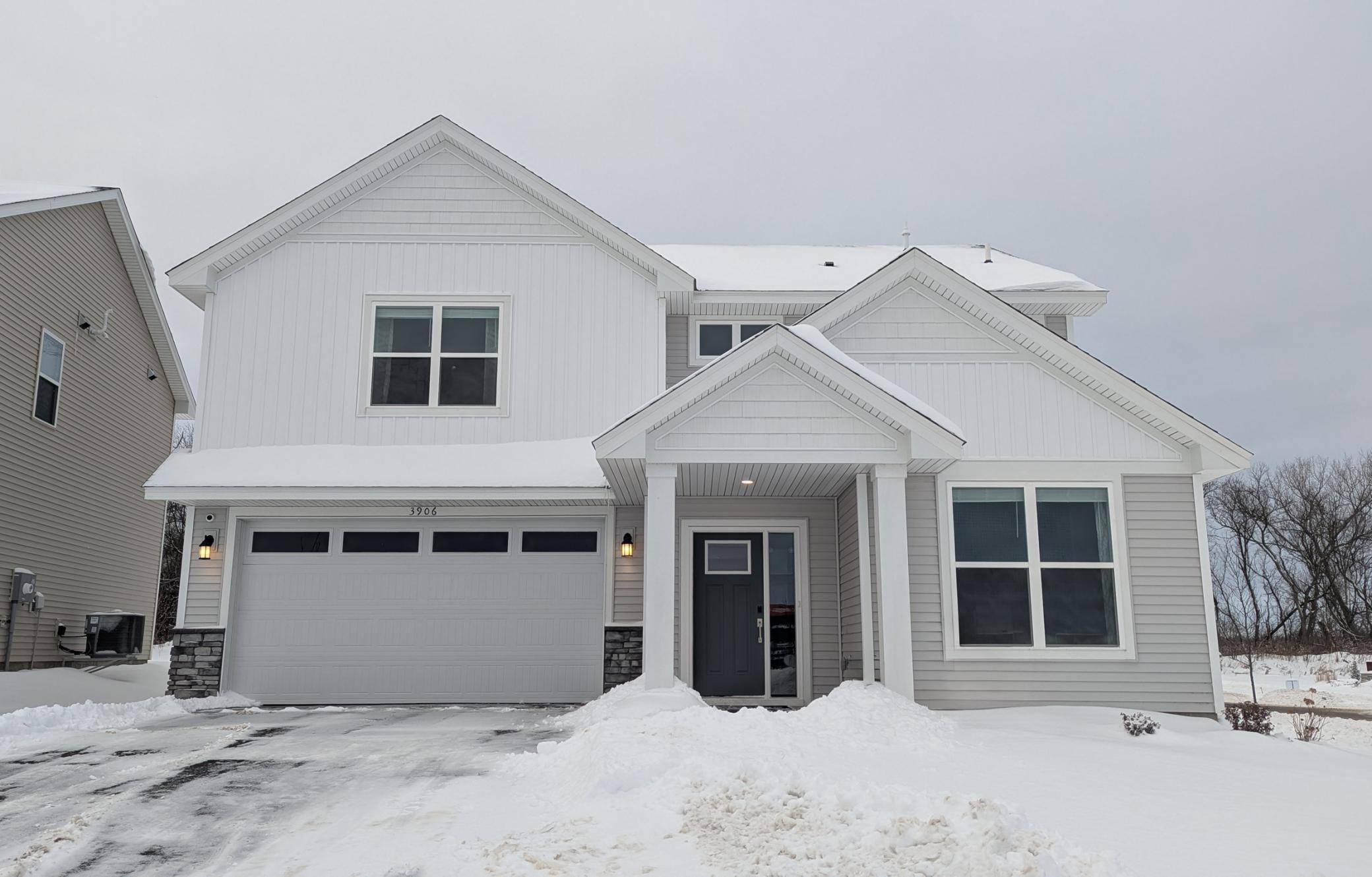 Oakdale, MN 55128,3906 Heath AVE N