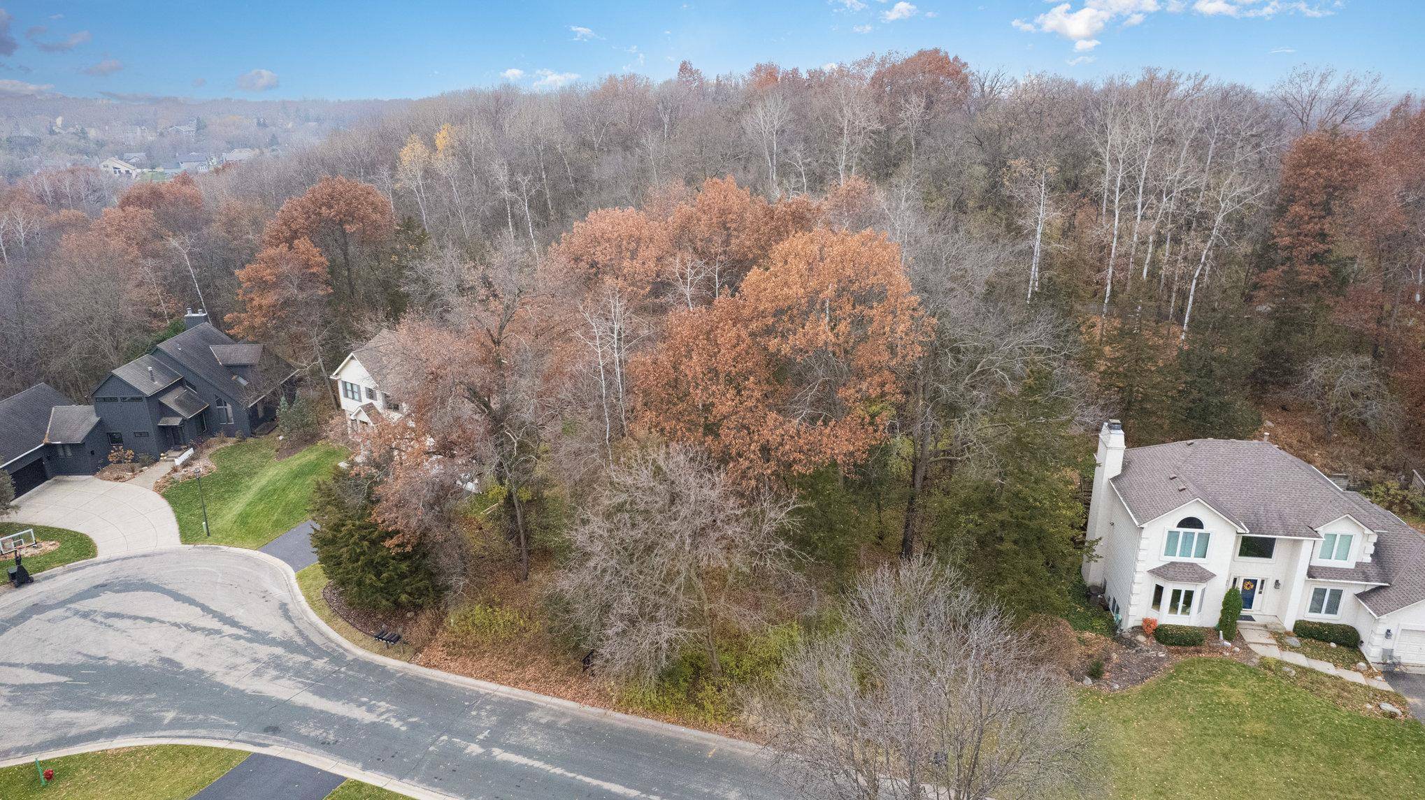 Eden Prairie, MN 55346,6250 Mallory LN