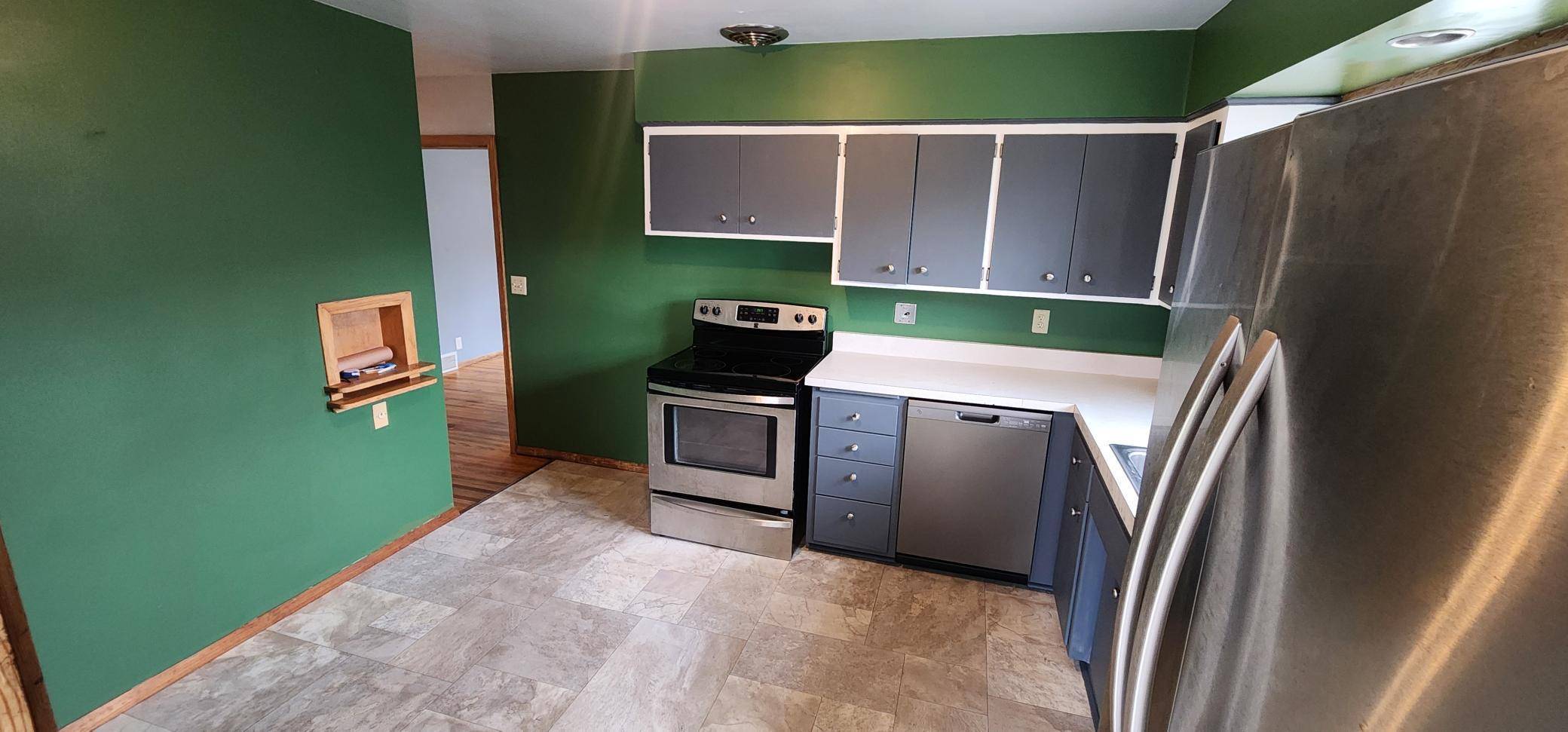 Moorhead, MN 56560,2215 7TH ST S