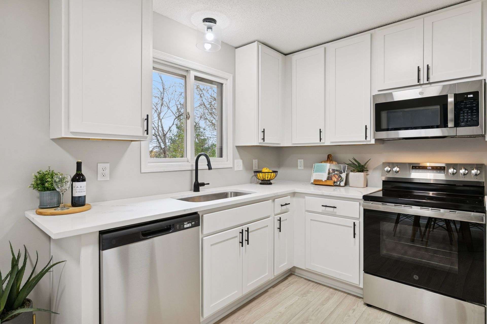 Shakopee, MN 55379,612 11th AVE E