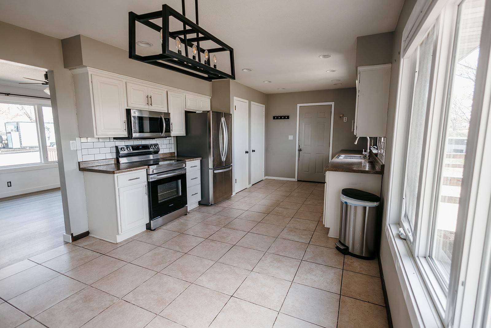 Alden, MN 56009,208 Powers AVE N