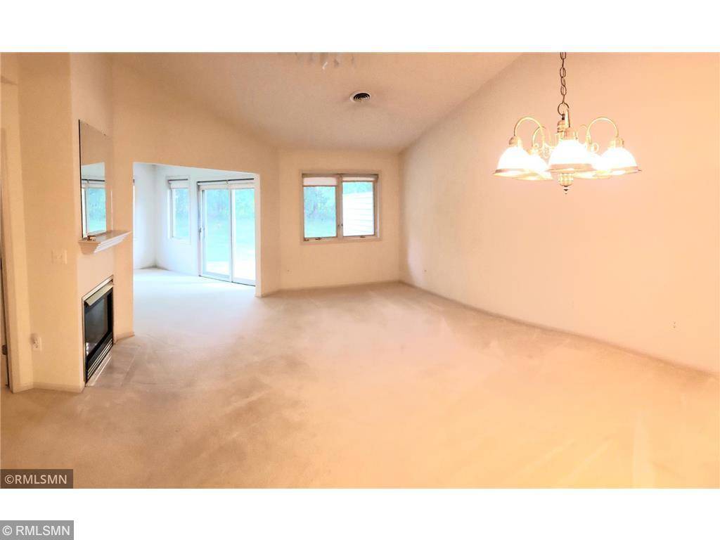 Lindstrom, MN 55045,12984 Evergreen DR