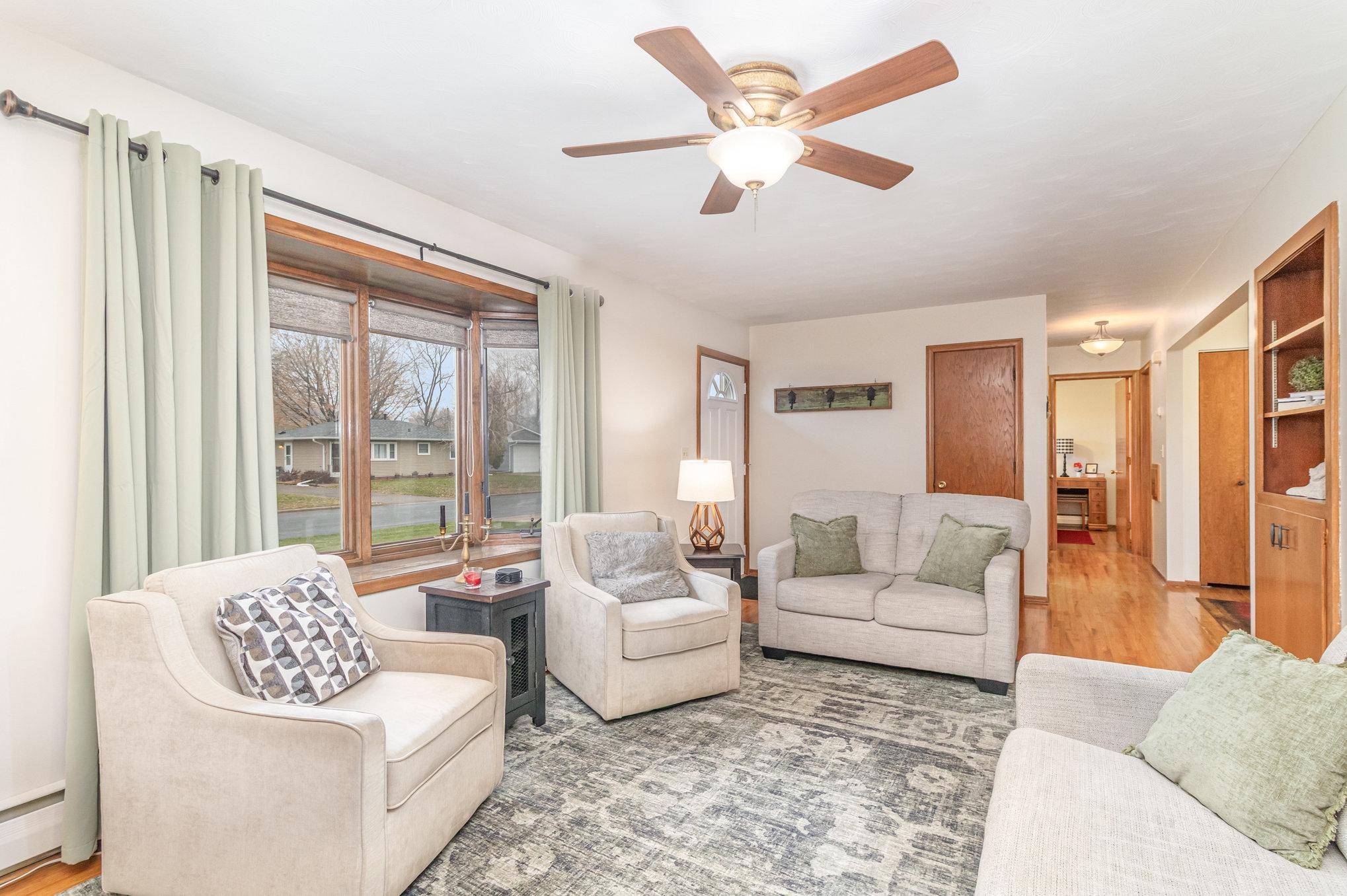 Inver Grove Heights, MN 55076,6931 Crosby AVE