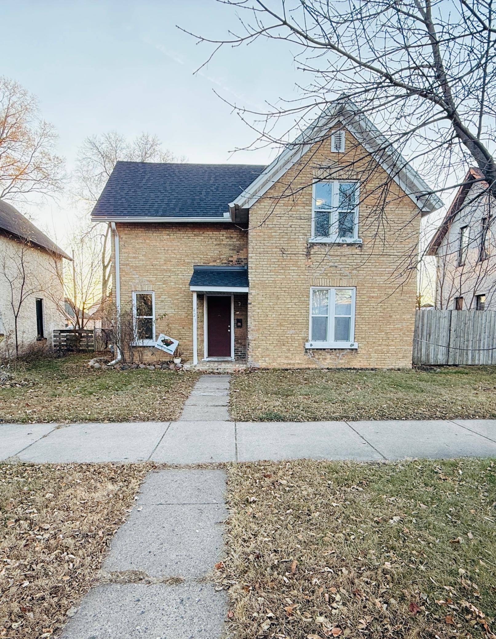 Saint Cloud, MN 56303,421 17th AVE N