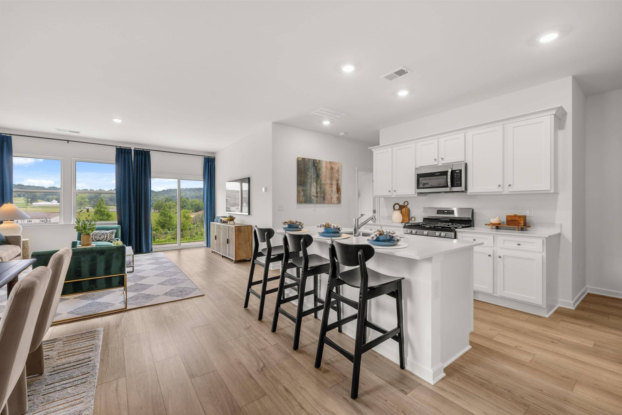 Rogers, MN 55374,12226 Aurora AVE