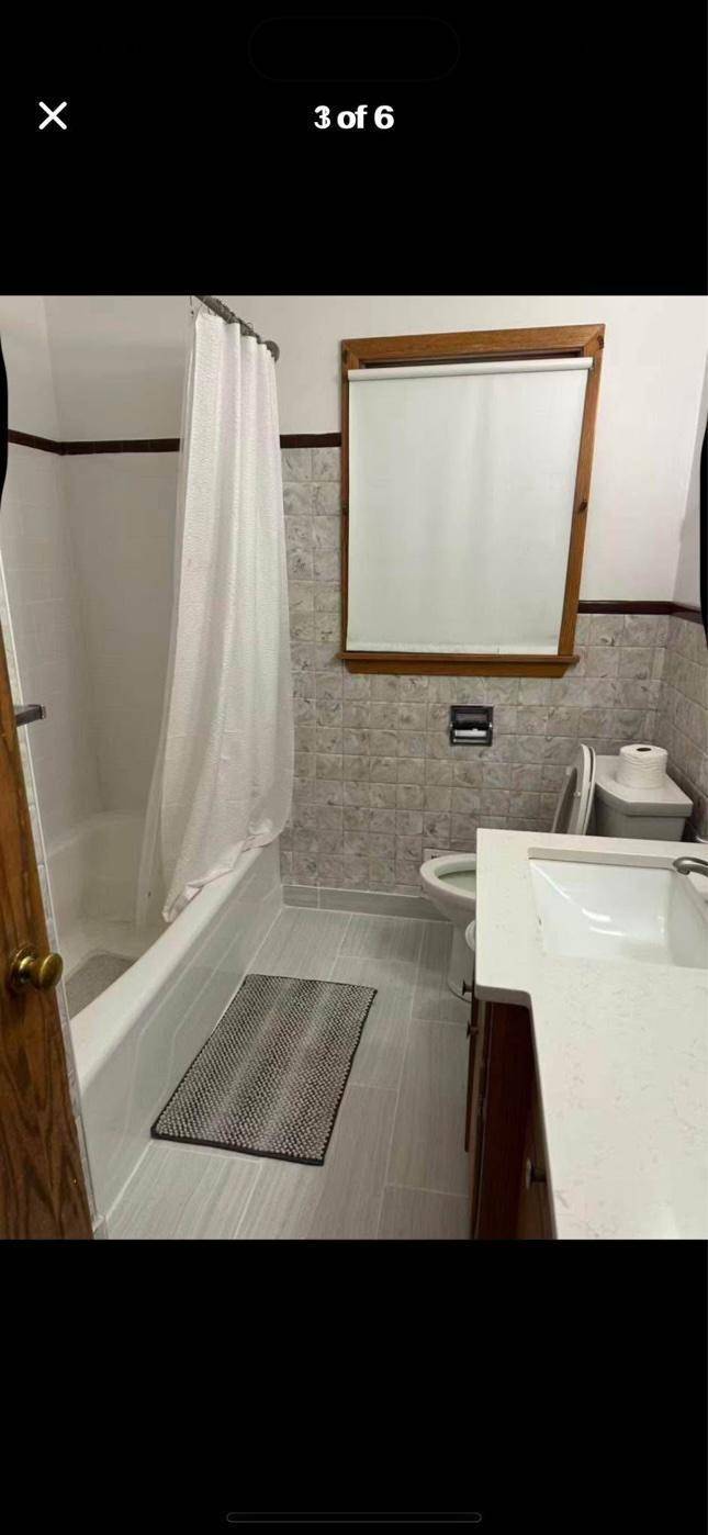 Fridley, MN 55432,1604 66th AVE NE