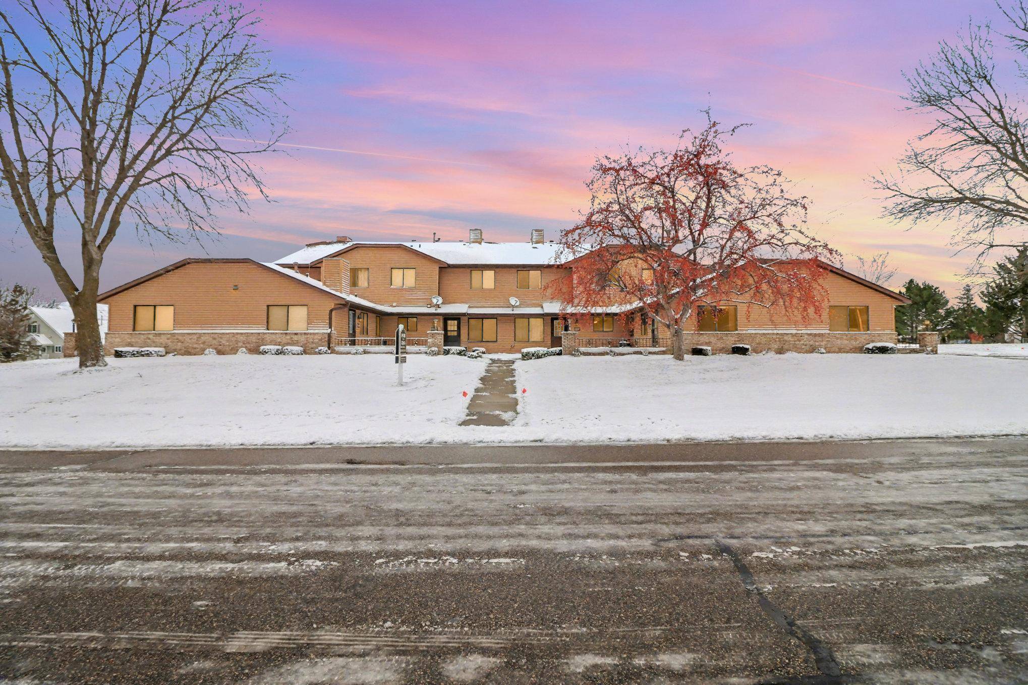 Maple Grove, MN 55369,13152 90th PL N