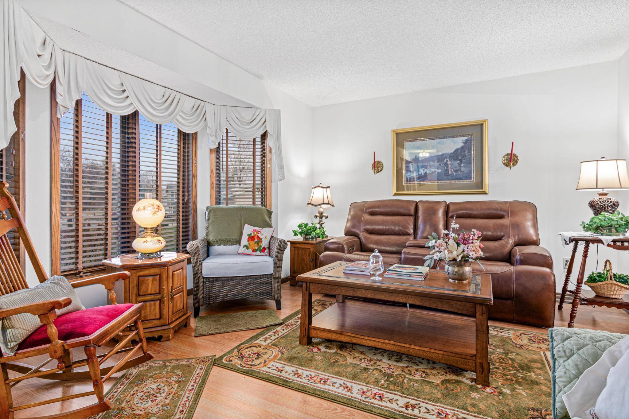 Edina, MN 55435,4936 Poppy LN