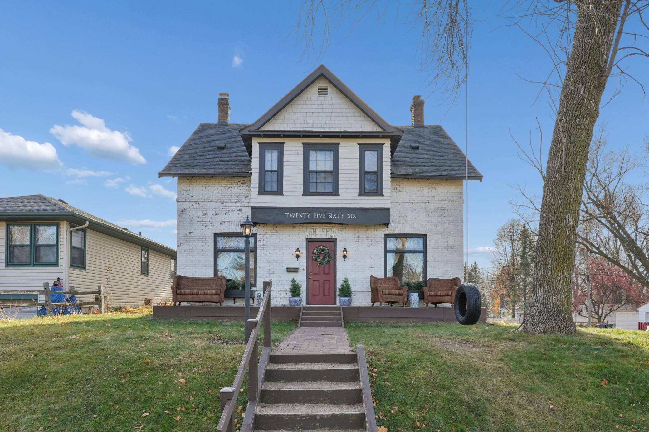 North Saint Paul, MN 55109,Address not disclosed