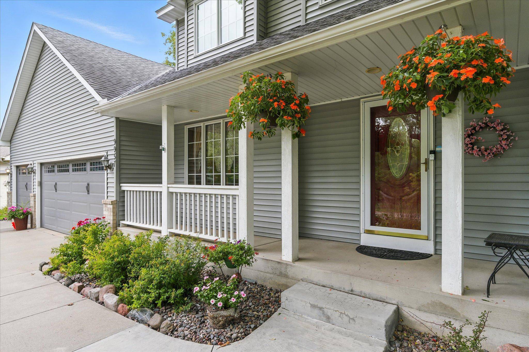 Lakeville, MN 55044,9957 171st ST W