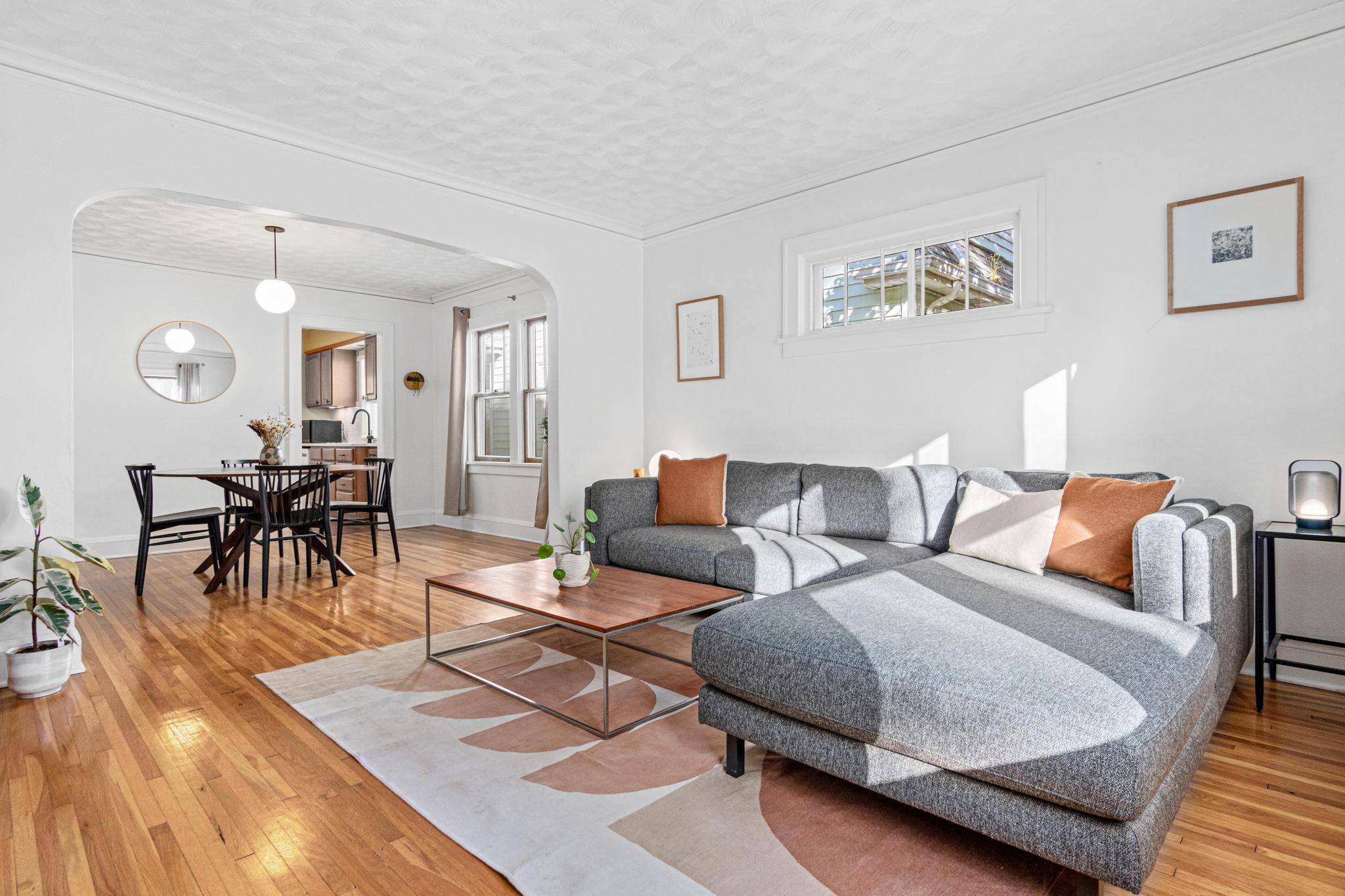 Saint Paul, MN 55106,711 Sherwood AVE