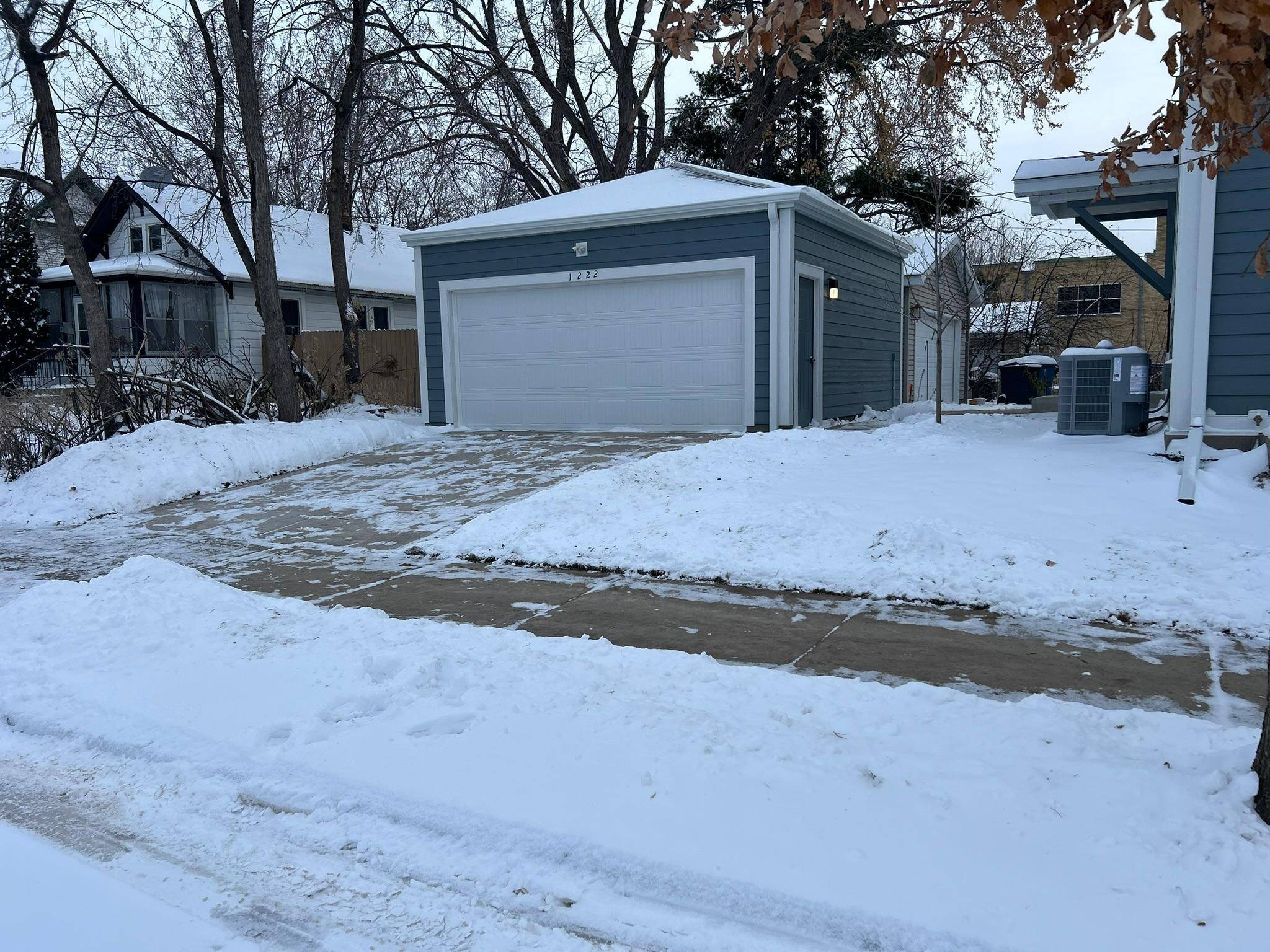 Minneapolis, MN 55411,1222 25th AVE N