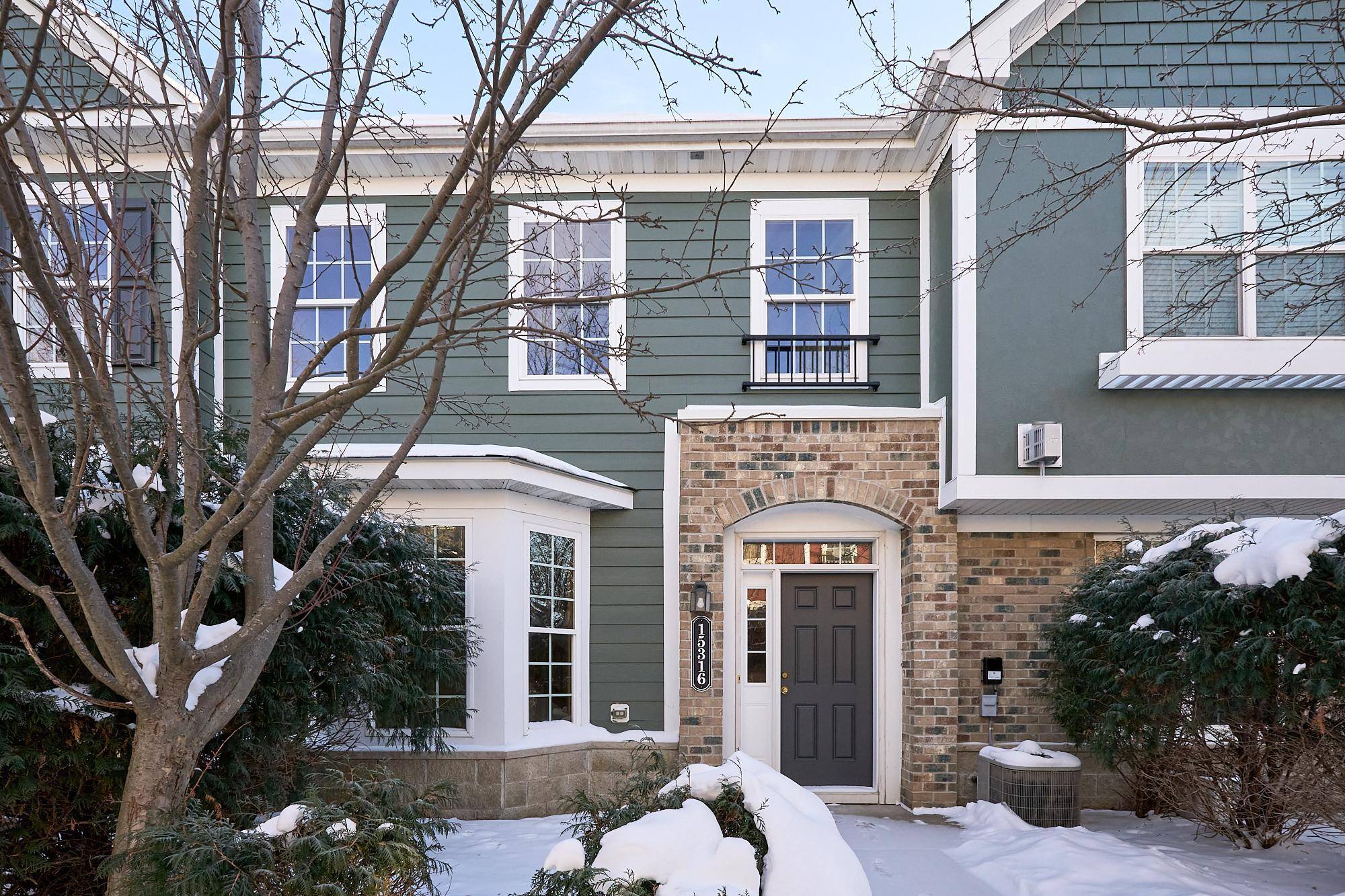 Apple Valley, MN 55124,15316 Founders LN #304