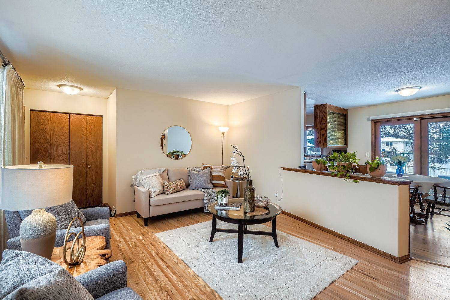 Brooklyn Park, MN 55443,6016 79th AVE N