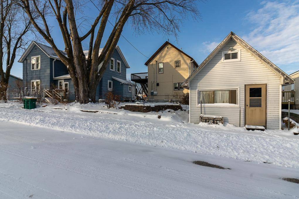 Kilkenny, MN 56052,184 W Elm ST