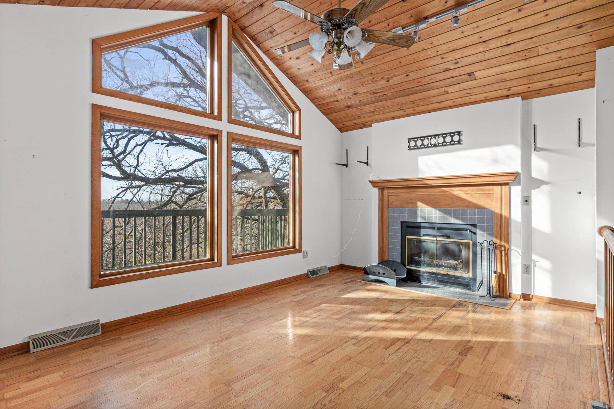 Minnetrista, MN 55359,8050 County Road 26