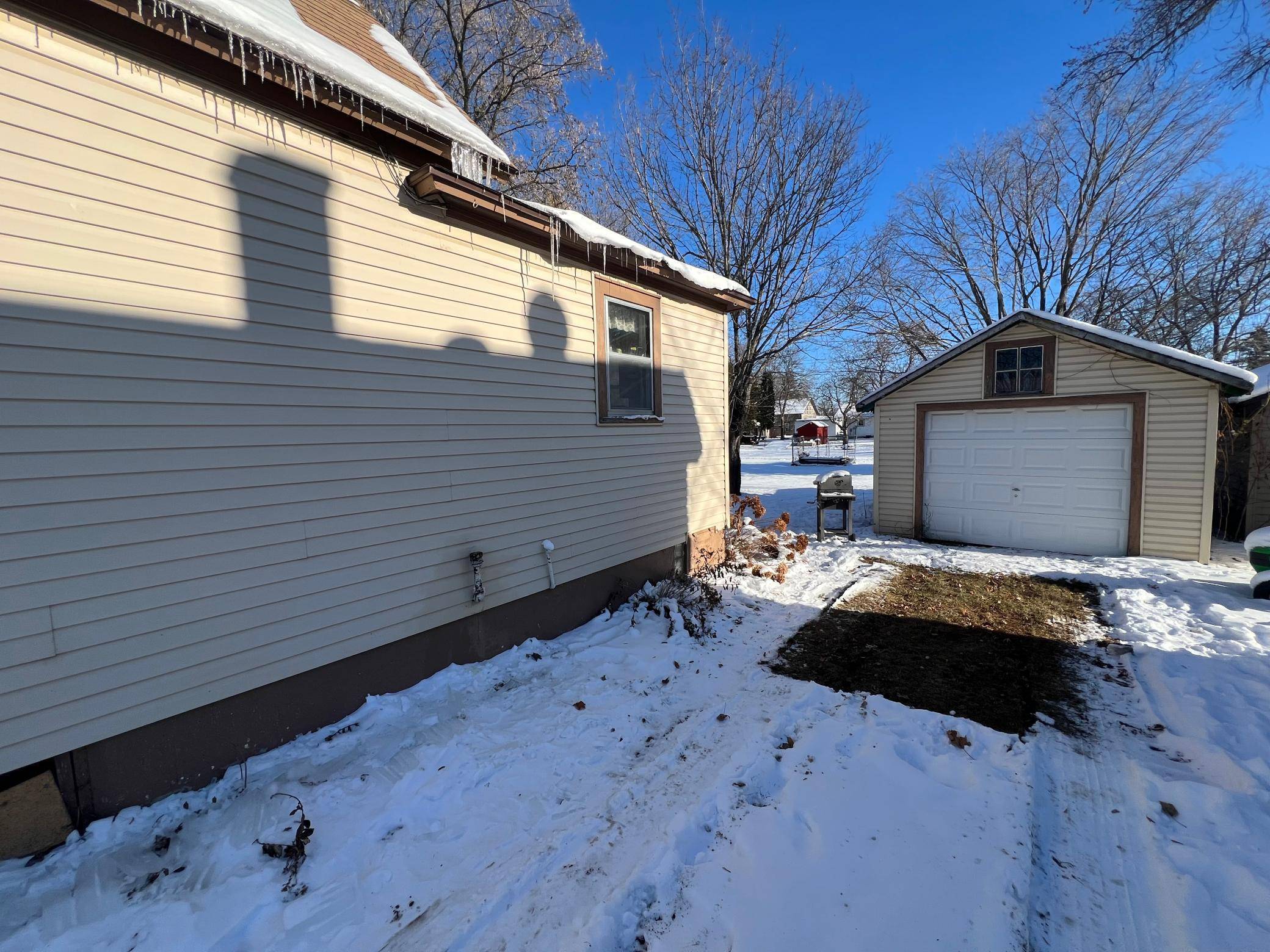 Wadena, MN 56482,1018 1st ST SE