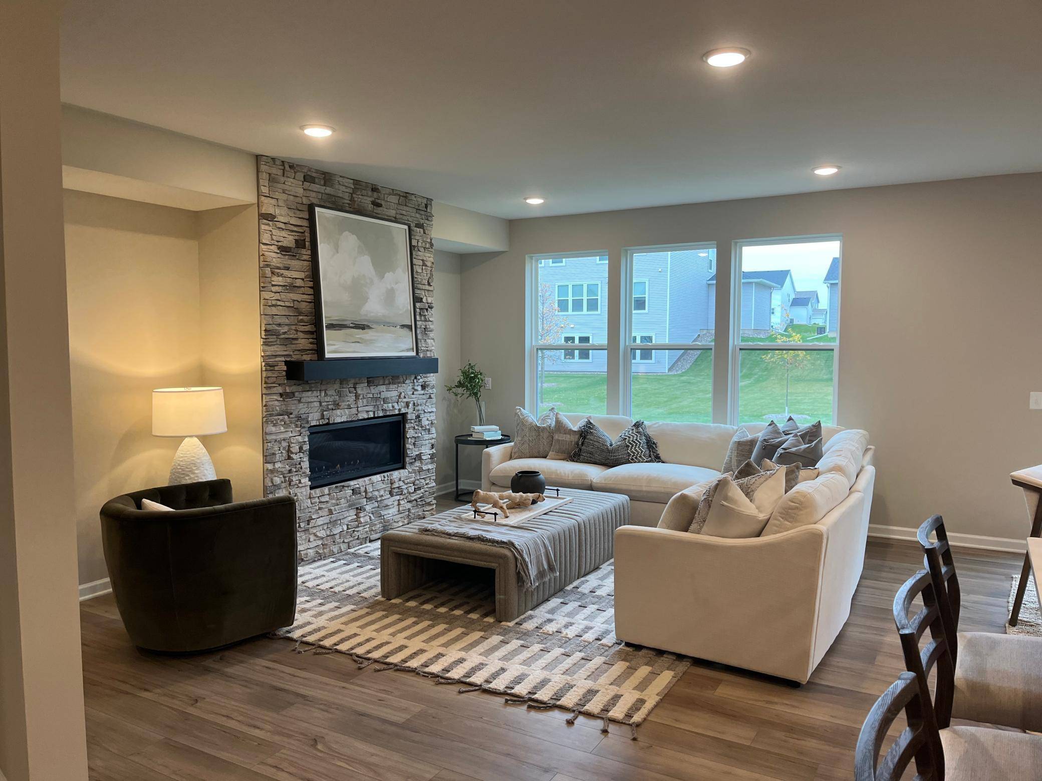 Woodbury, MN 55129,10374 Mcgregor BLVD