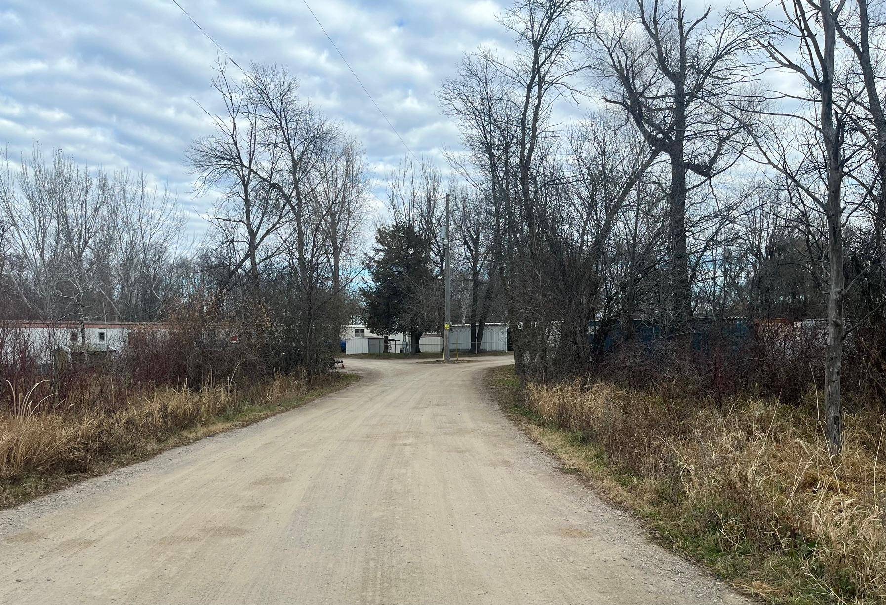 Southside Twp, MN 55302,12244 State Highway 55 NW