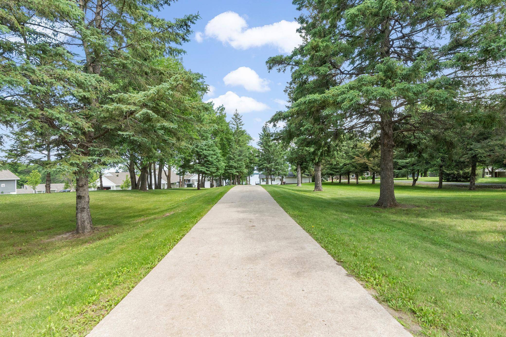 Alexandria, MN 56308,2503 S Le Homme Dieu DR NE