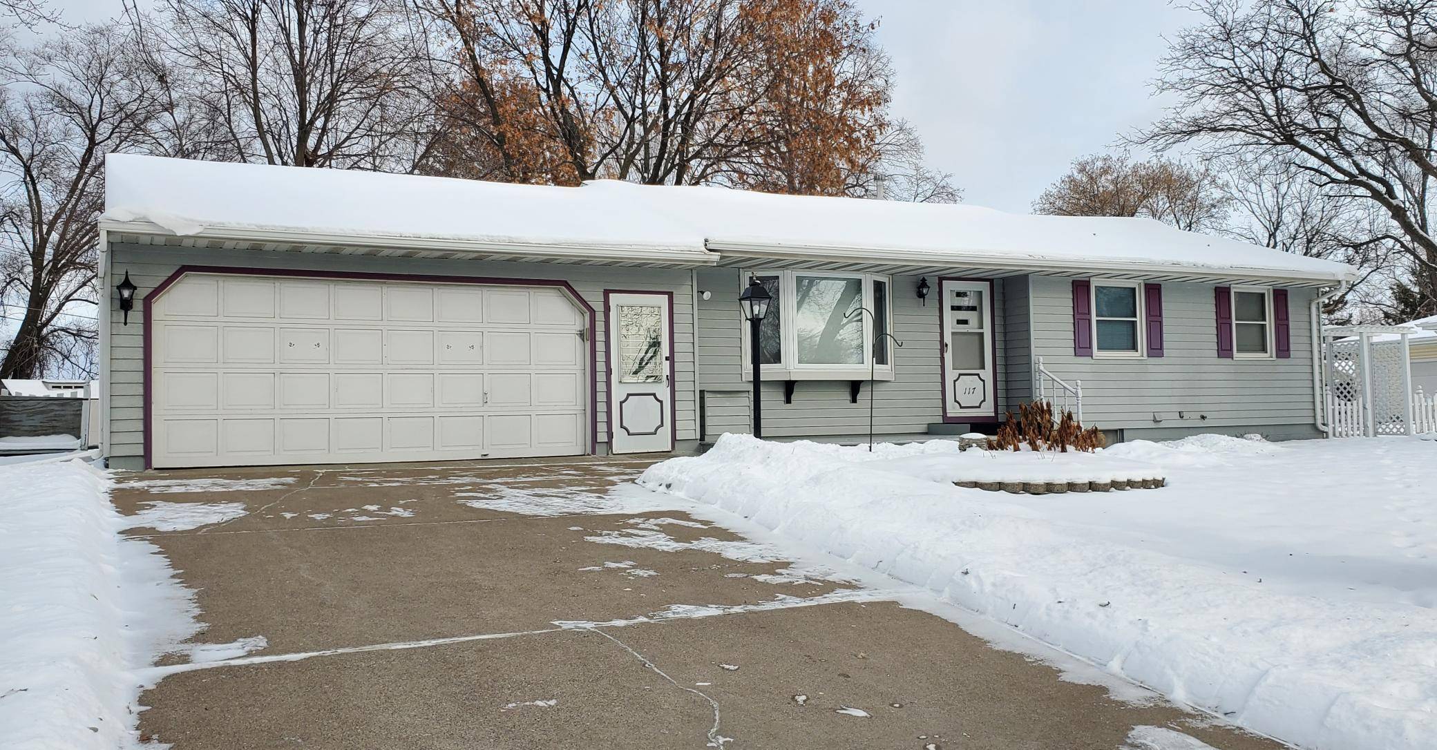 Woodbury, MN 55125,117 Sherrie LN