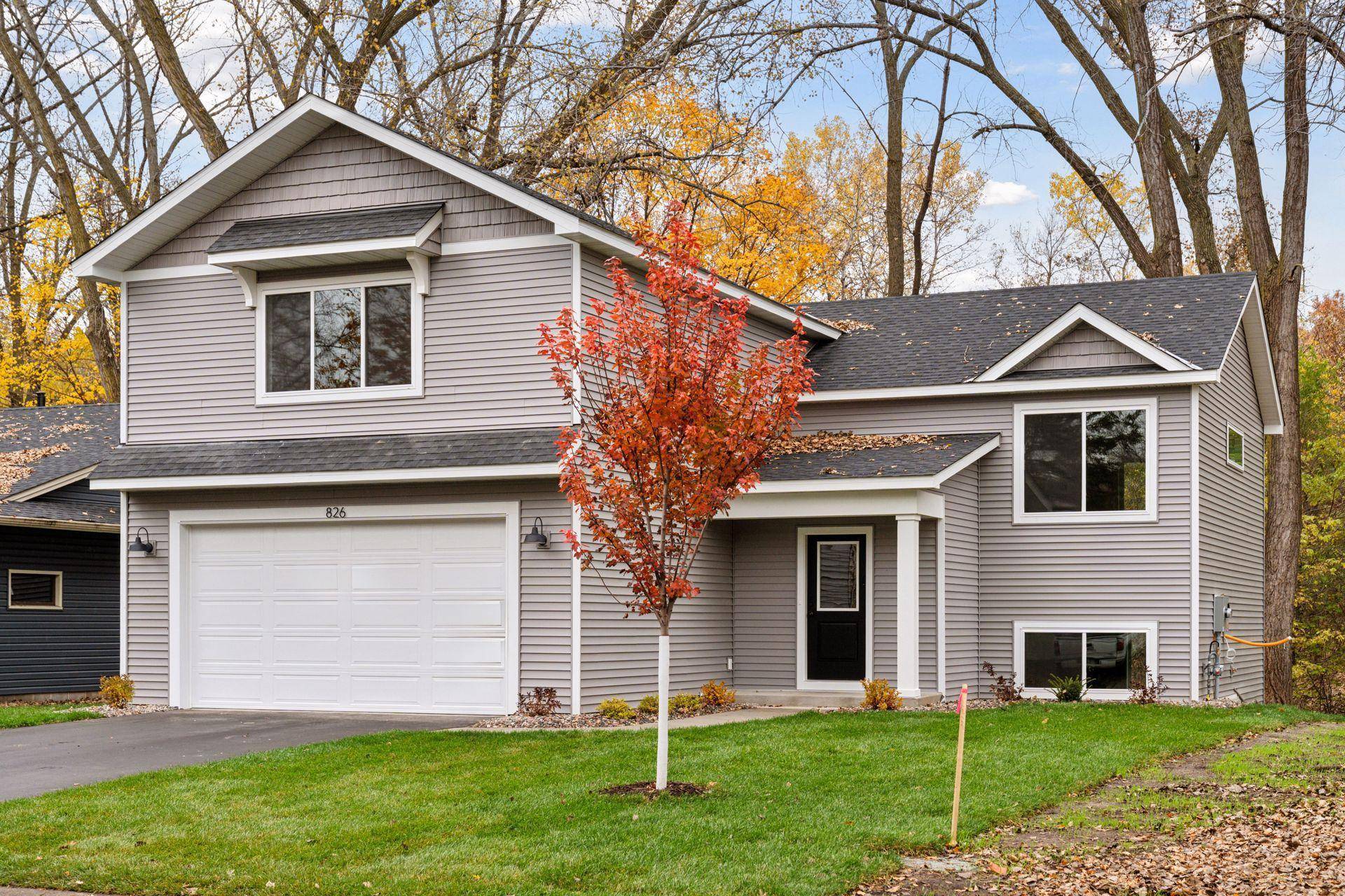 Coon Rapids, MN 55433,826 104th AVE NW