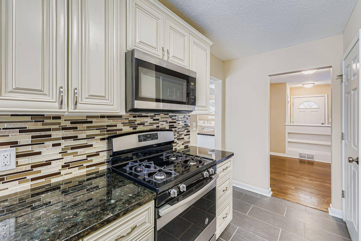 Saint Louis Park, MN 55426,2265 Kentucky LN