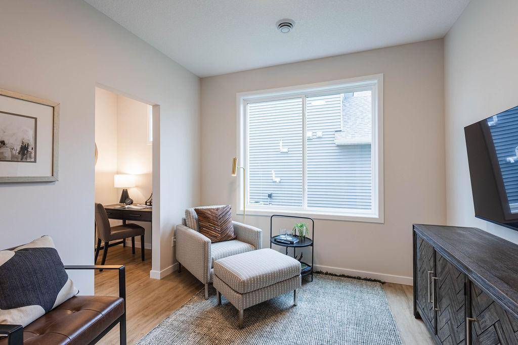 Lakeville, MN 55044,11582 202nd ST W