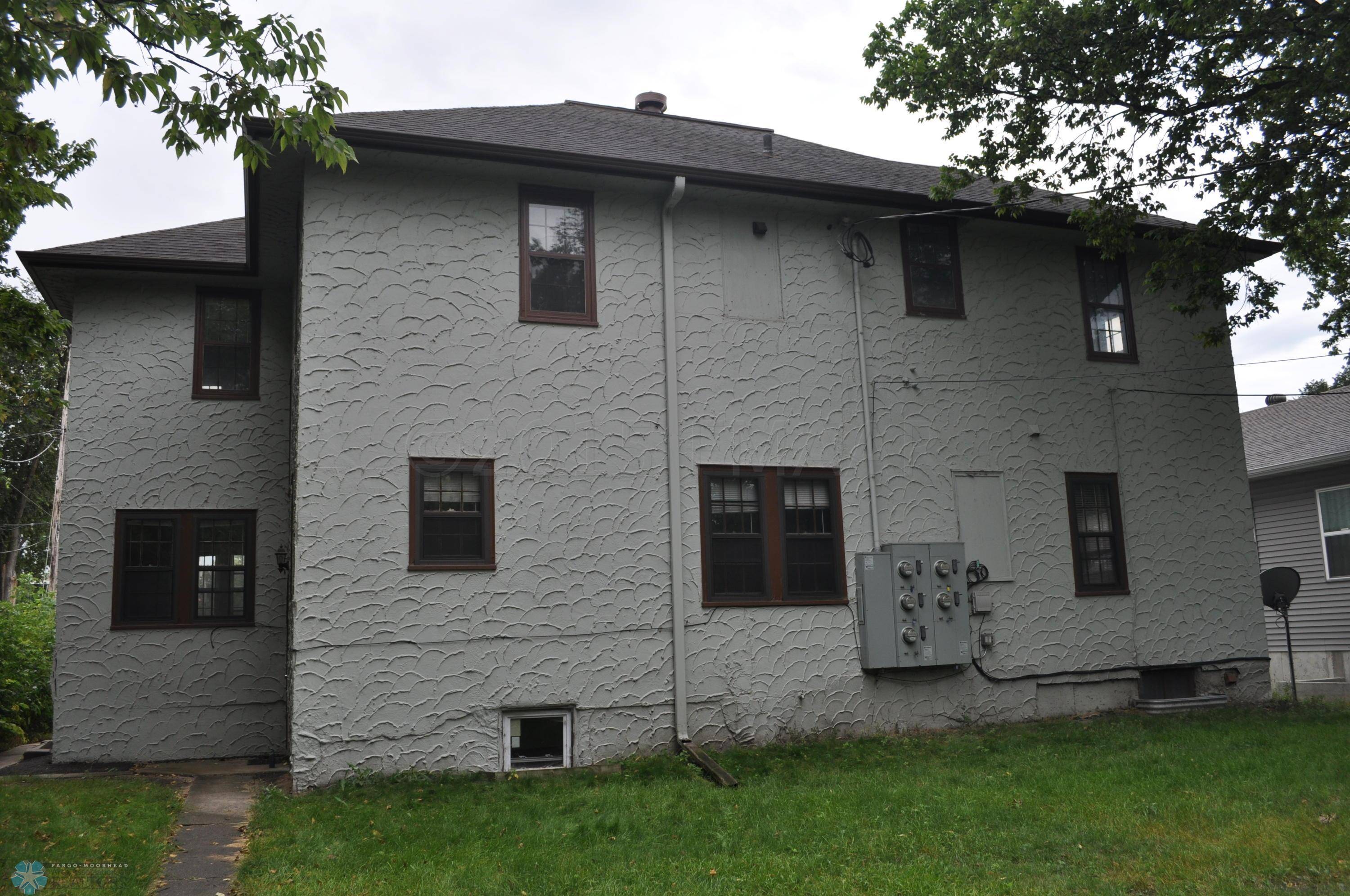 Fargo, ND 58102,717 8 AVE N