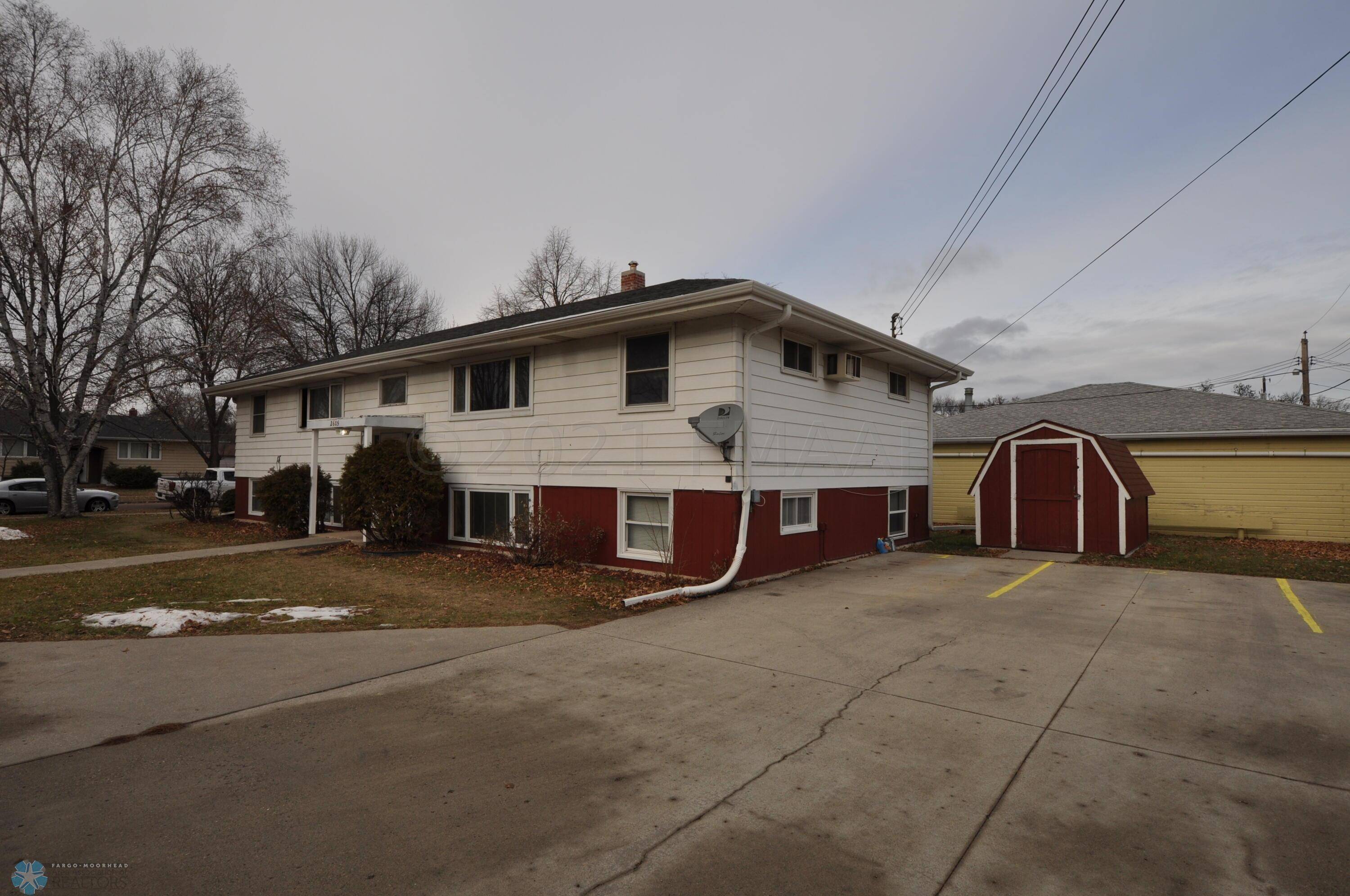 Fargo, ND 58102,2605 9 ST N