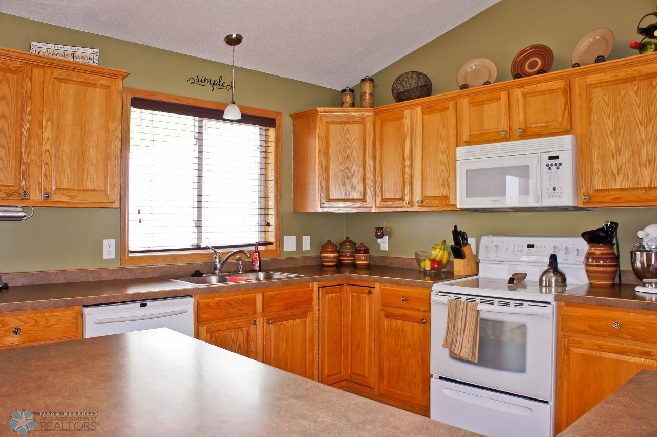 Casselton, ND 58012,421 Cottonwood DR