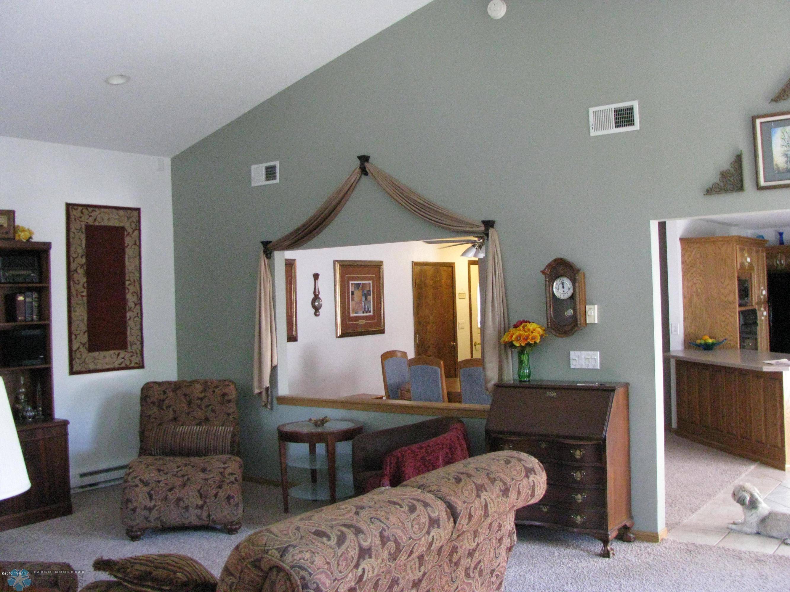 Fargo, ND 58102,310 FOREST AVE N