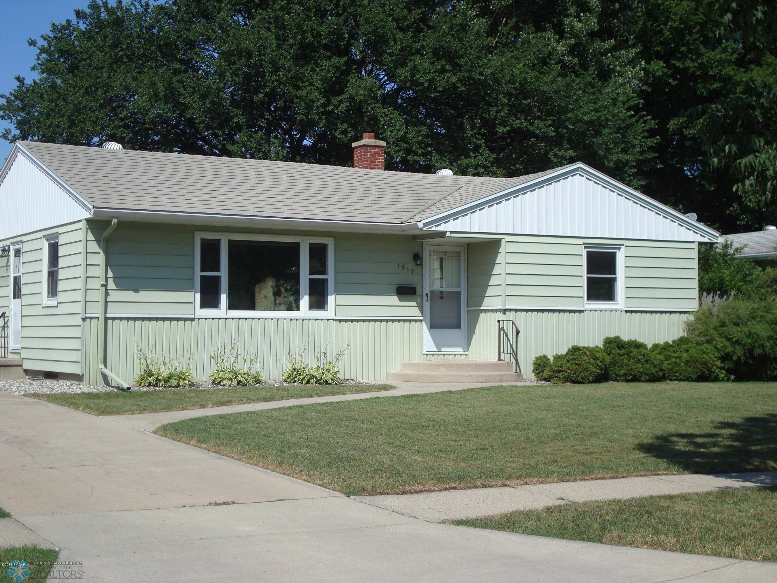 Fargo, ND 58103,1517 12 ST S