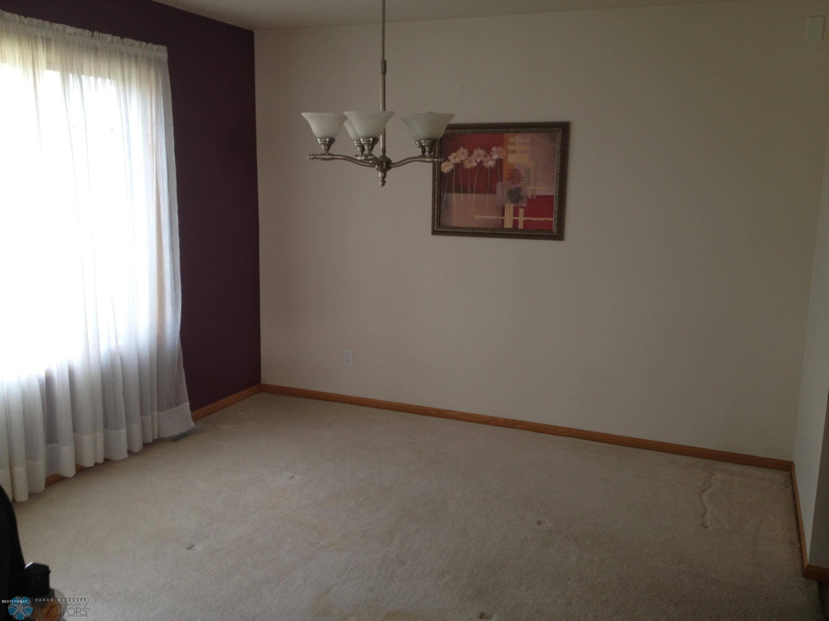 Fargo, ND 58103,3339 23RD AVE S