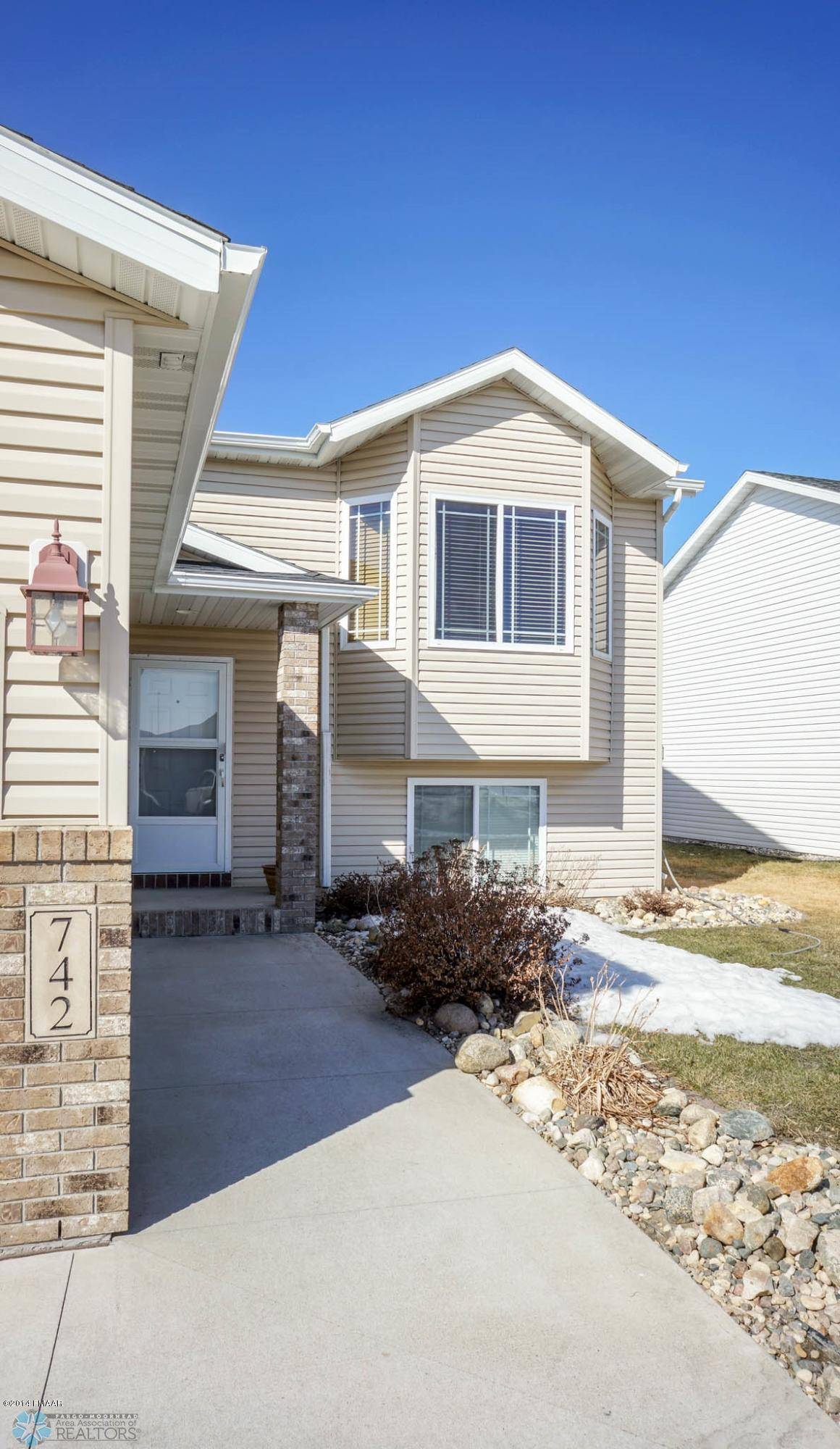 West Fargo, ND 58078,742 18TH AVE W