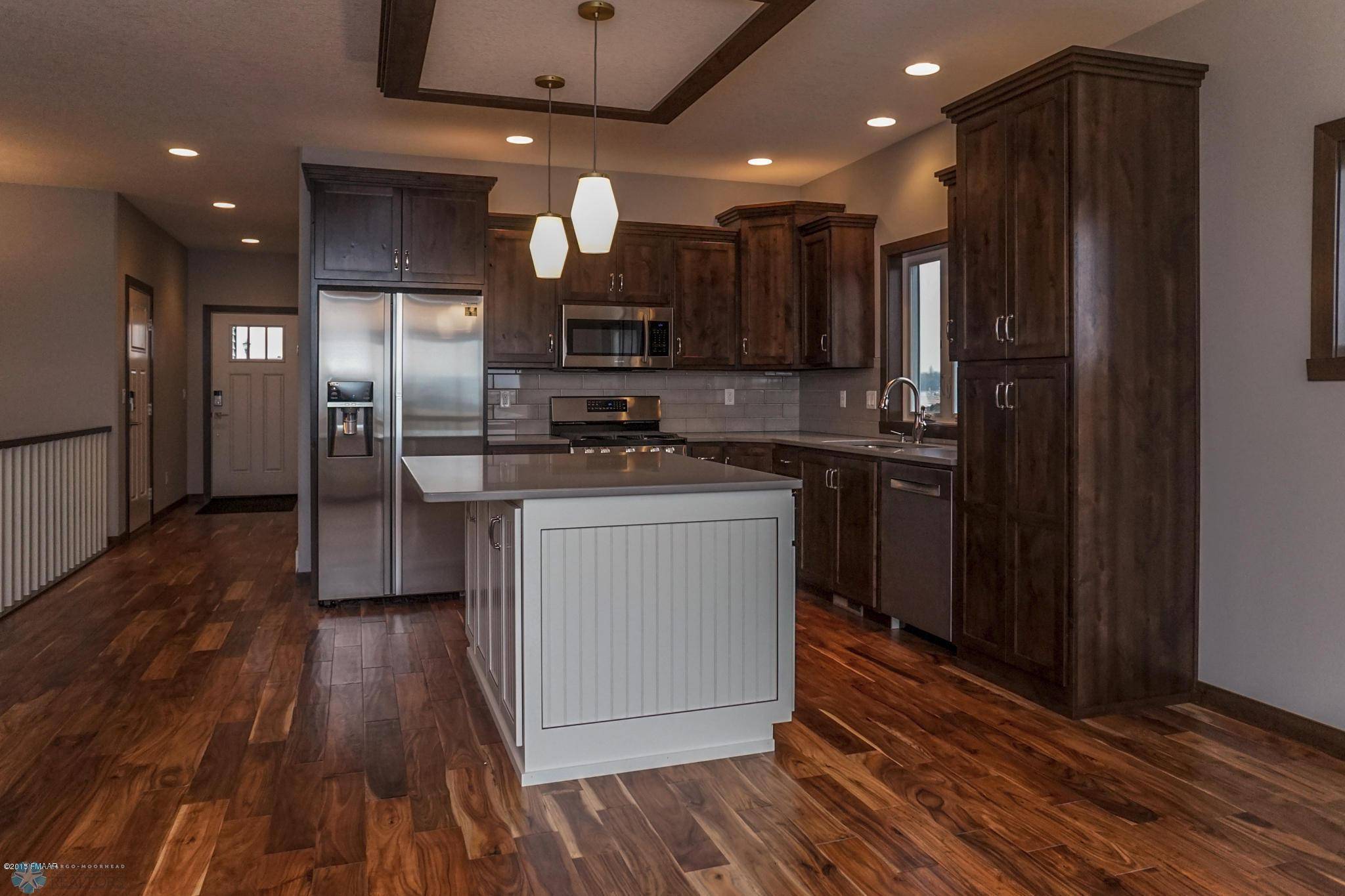 West Fargo, ND 58078,1003 26 AVE W