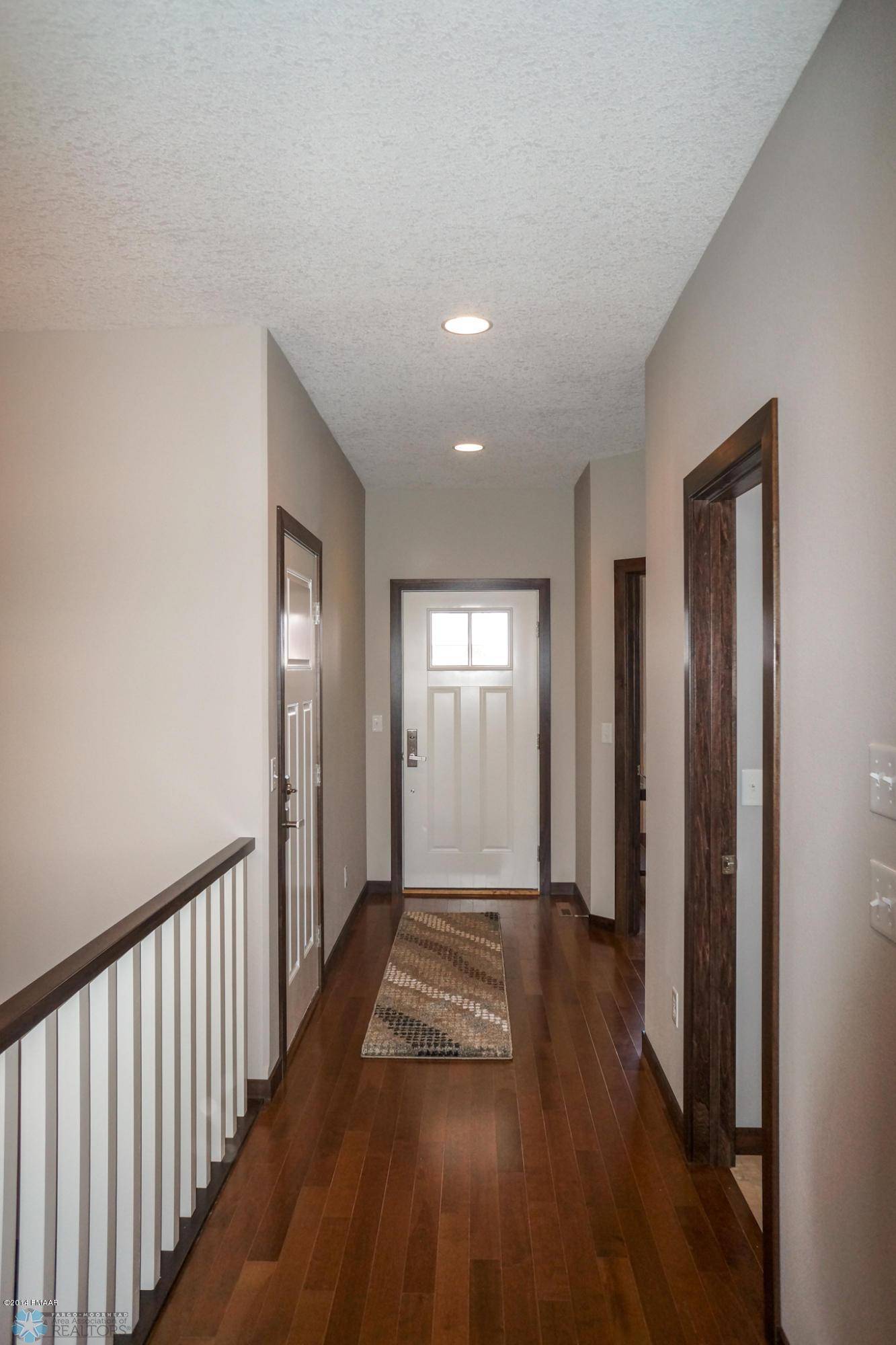 West Fargo, ND 58078,1003 26 AVE W