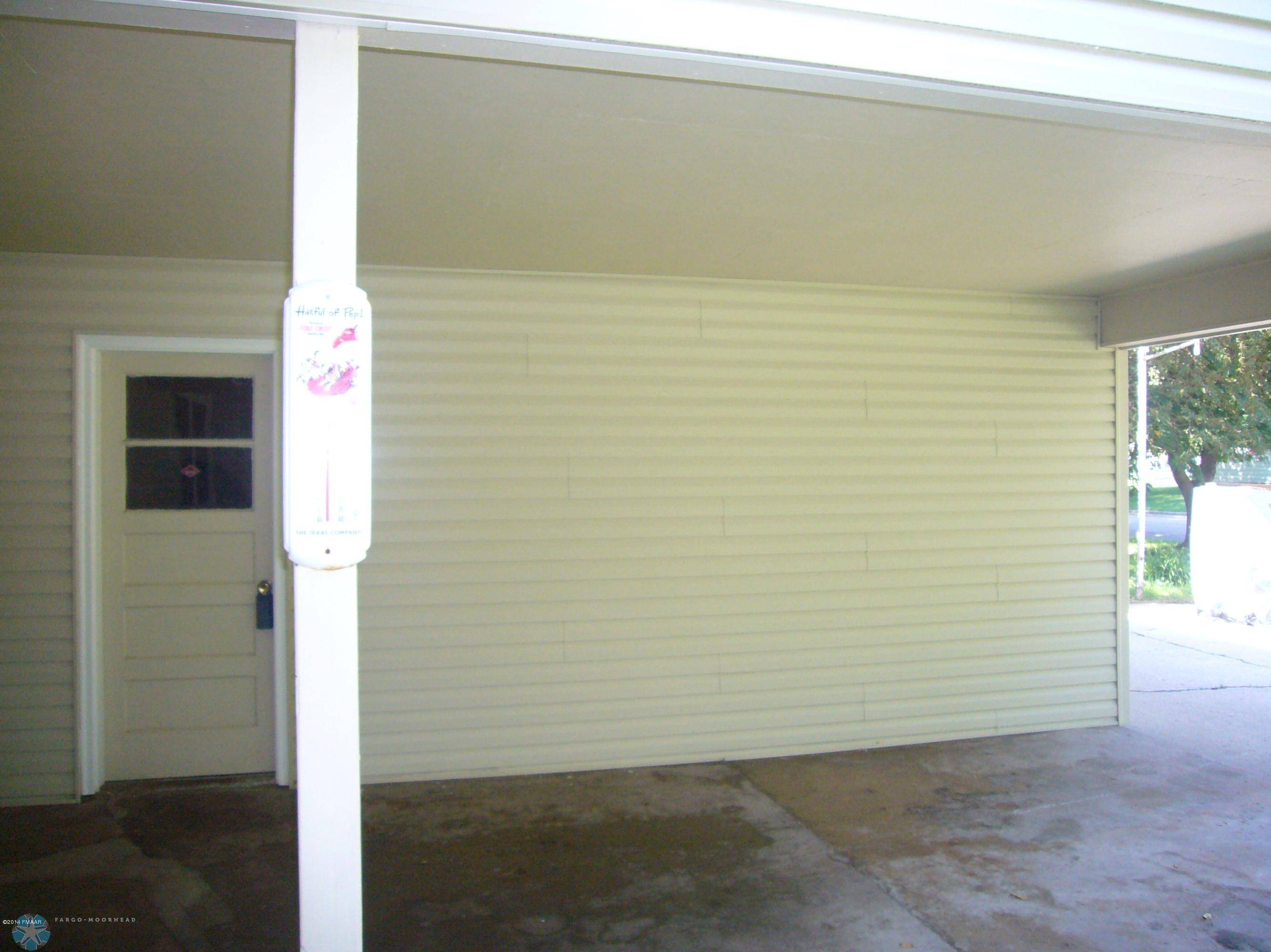 Dilworth, MN 56529,207 3RD ST NW