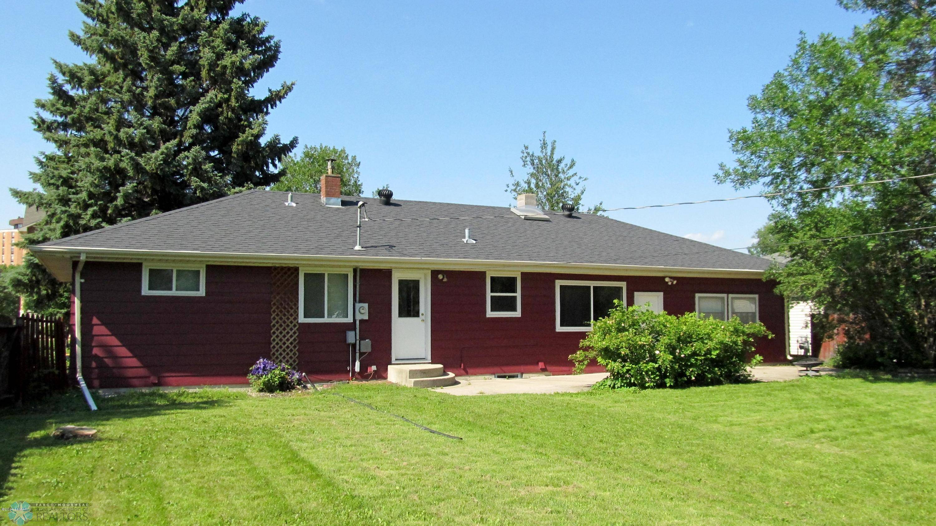 Moorhead, MN 56560,1511 9TH AVE S