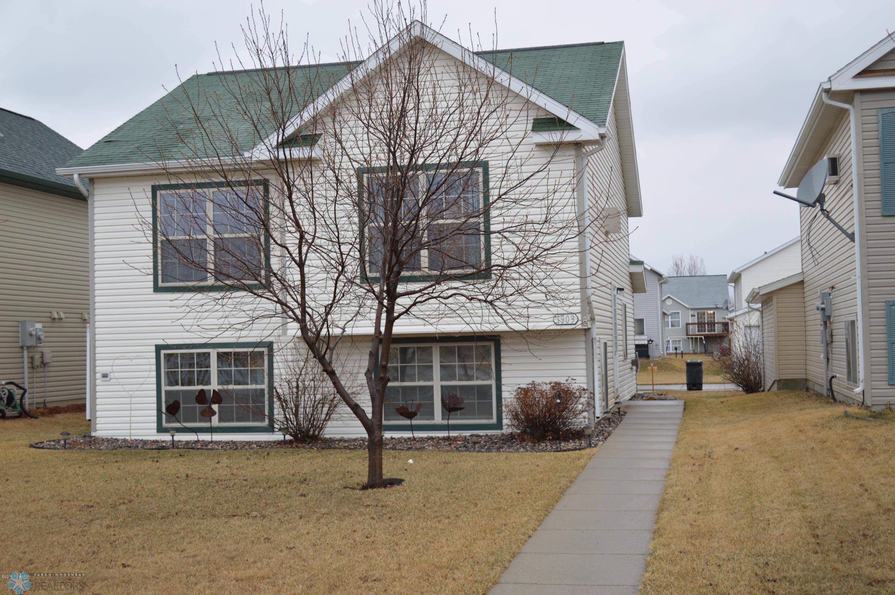Fargo, ND 58104,1903 58 AVE S