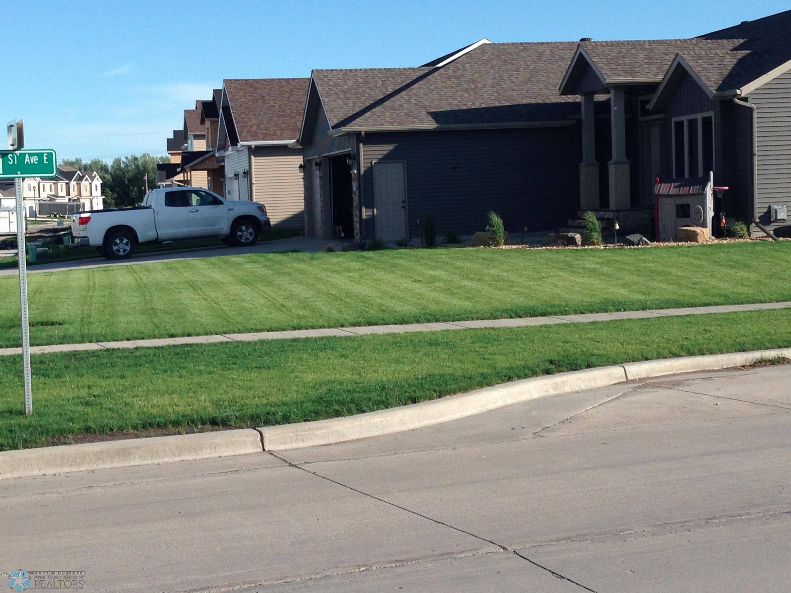 West Fargo, ND 58078,3102 6TH ST E